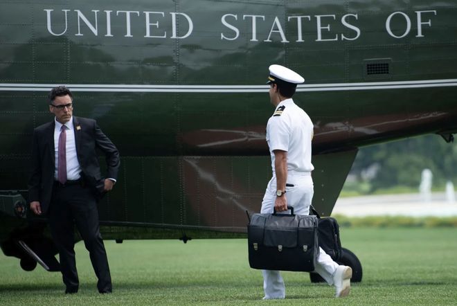 总统「同款」手提箱只需6万8麻将胡了每个CEO都需要一个(图6)